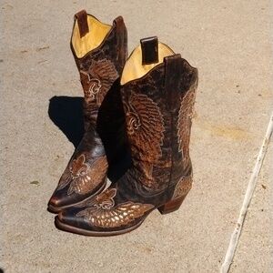 Corral Ladies Distressed Sparkle Toe Wing Fleur De Lis Sequence Boot size 9.5